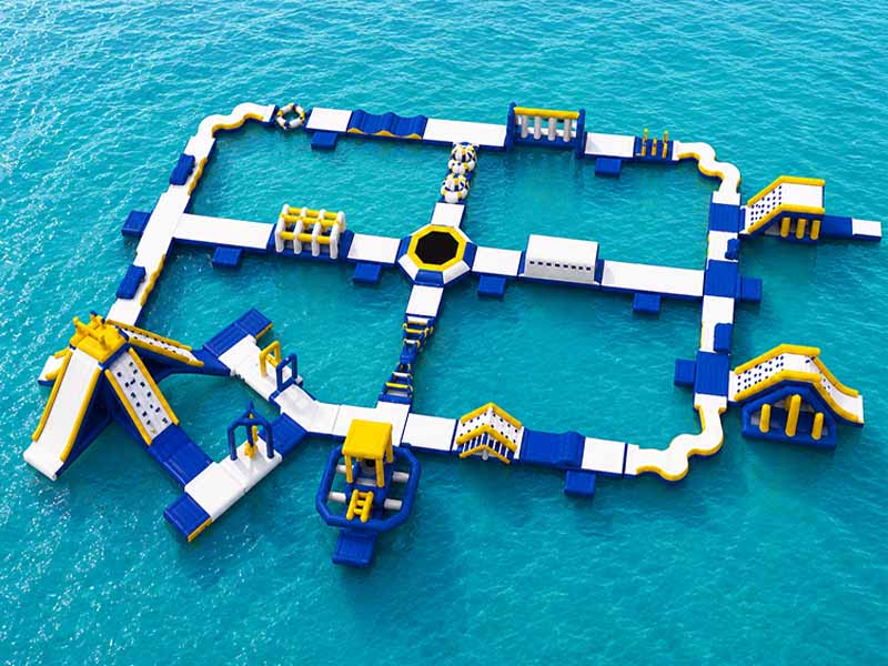 E109104 160 Person Inflatable For Open Water Park - Image 1