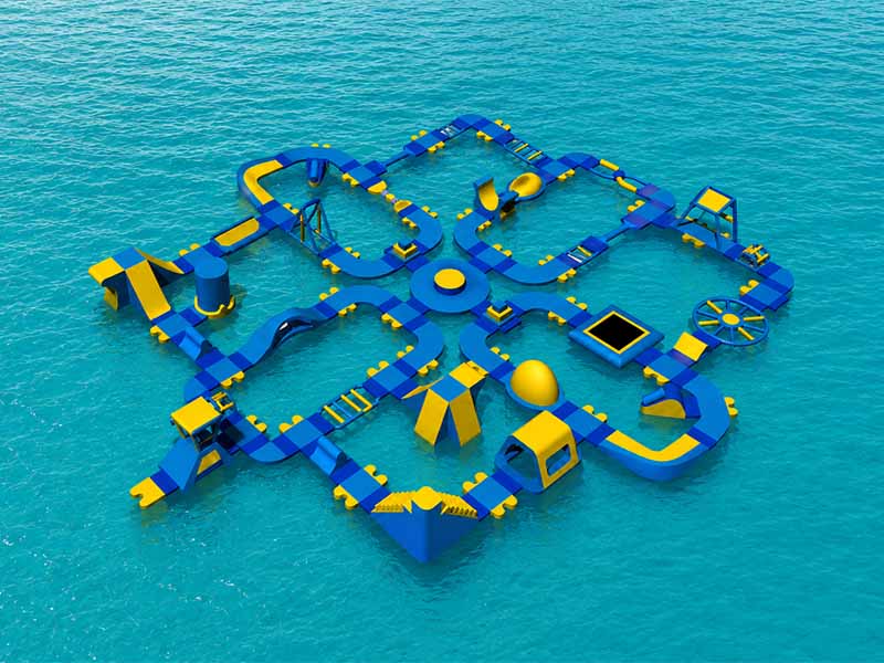 E109109 Inflatable Water Assault Course - Image 1